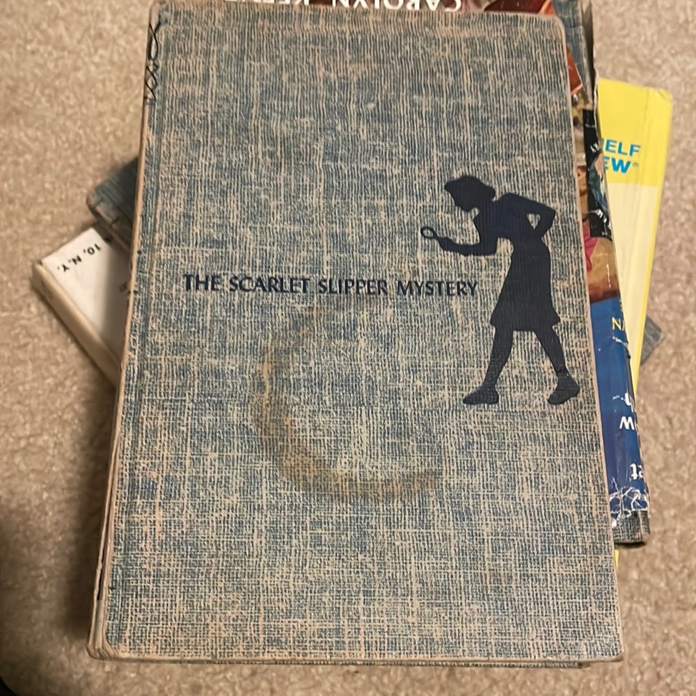 Vintage 1954 edition Nancy Drew Mysteries The Scarlet Slipper Mystery